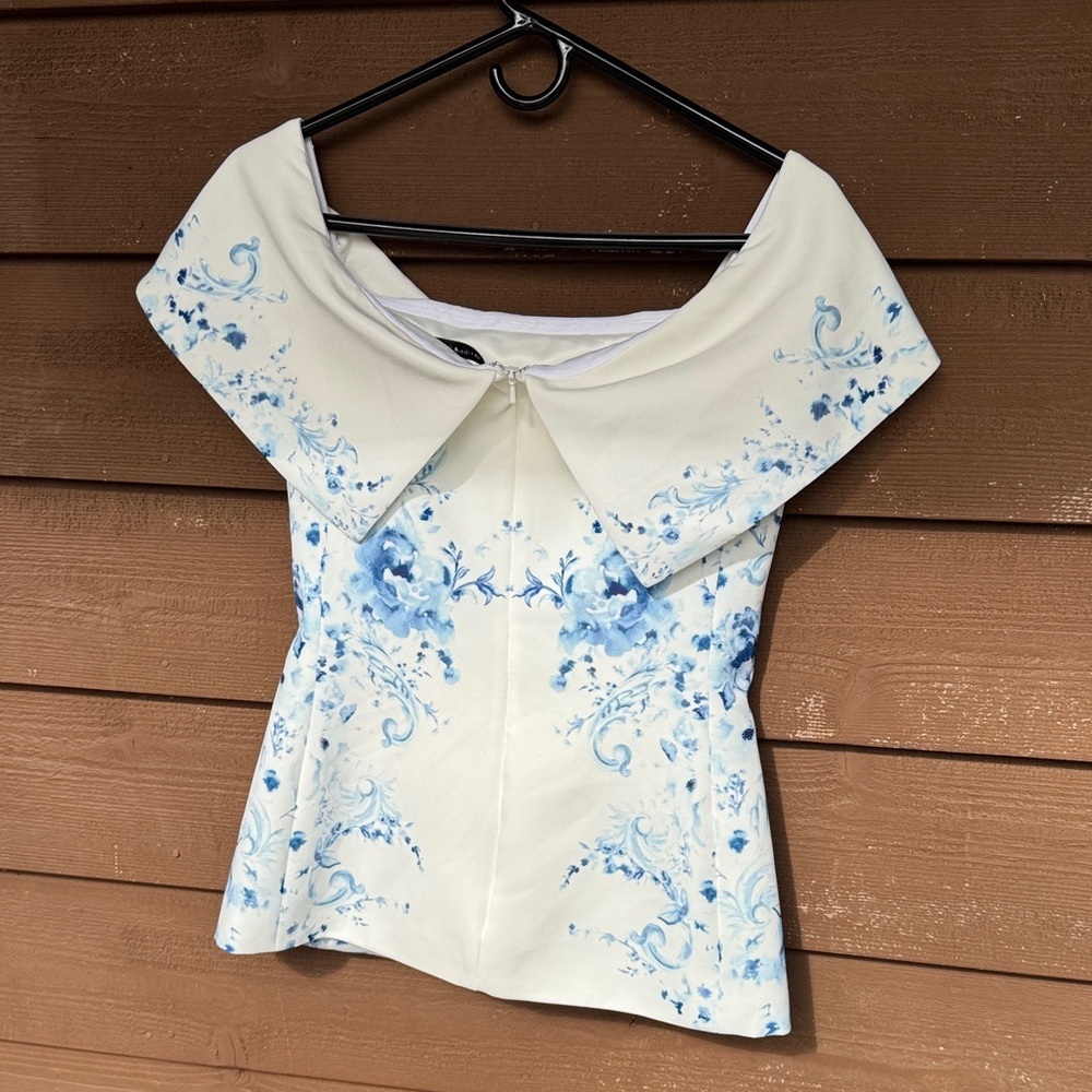 camilla & marc Blue Floral Off-Shoulder Blouse - Picture 5 of 5